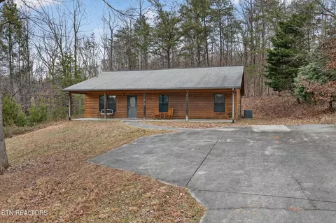 268 Burning Oaks Dr, Sevierville, TN 37876