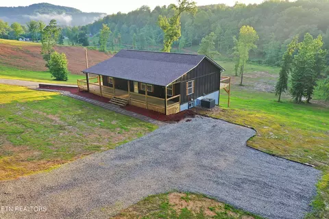 1291 Alderville Rd, Winfield, TN 37892