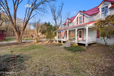 1355 Jackson Hollow Rd, Mosheim, TN 37818