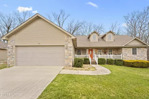 531 Lakeview Dr, Crossville, TN 38558