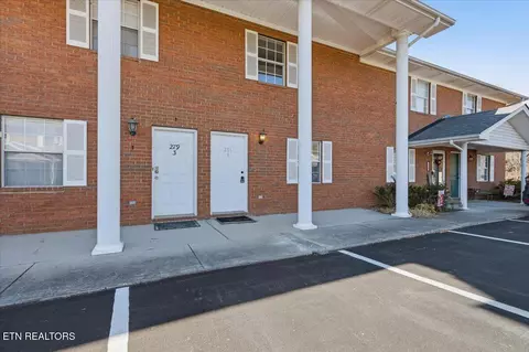281 Main St, Maynardville, TN 37807
