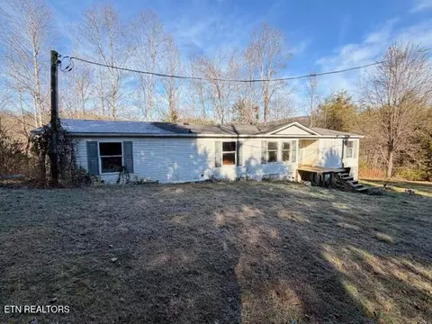 147 Shields Branch Rd, Tellico Plains, TN 37385