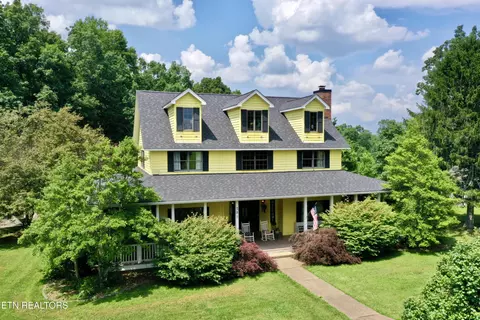 281 Red Williams Rd, Crossville, TN 38555