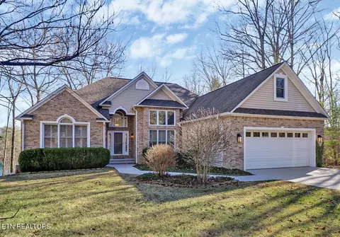 26 Hunterwood Ct, Crossville, TN 38558