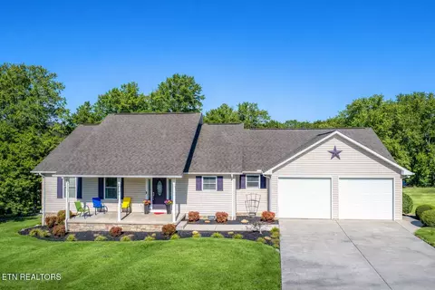 107 River Rd, Jacksboro, TN 37757