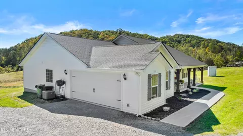 3717 Hickory Valley Rd, Maynardville, TN 37807 photo 3