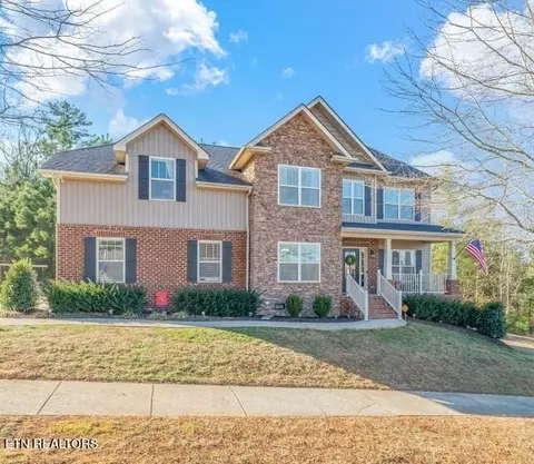 102 Eastberry Rd, Oak Ridge, TN 37830