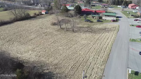 136 St George Ln, Harrogate, TN 37752