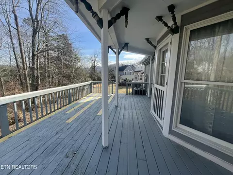 Exterior - 215 Cecil D Quillen Dr, Duffield, VA 24244 photo 4 of 11