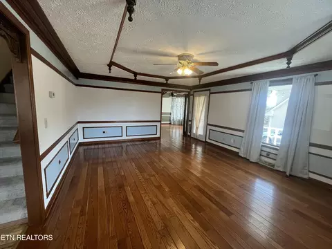 Living - 215 Cecil D Quillen Dr, Duffield, VA 24244 photo 3 of 9