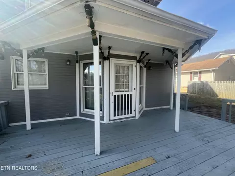 Exterior - 215 Cecil D Quillen Dr, Duffield, VA 24244 photo 5 of 11