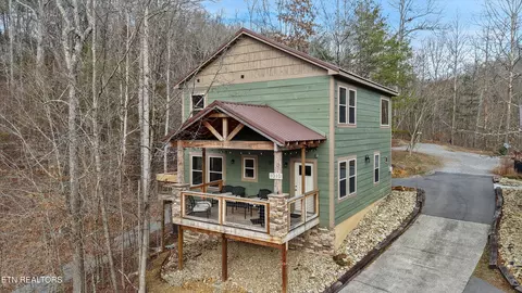 1010 Ravens Ford Way, Sevierville, TN 37876