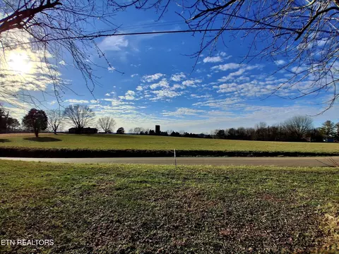 71 Basham Rd, Morrison, TN 37357 photo 2
