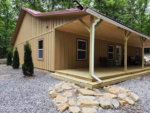 1827 Old Chilhowee Loop, Seymour, TN 37865