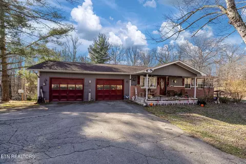 715 Robin Dr, New Tazewell, TN 37825