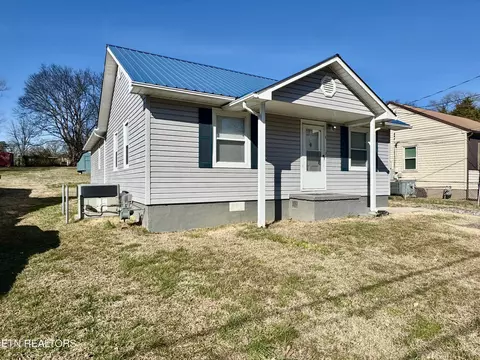 3003 Boright Dr, Knoxville, TN 37917