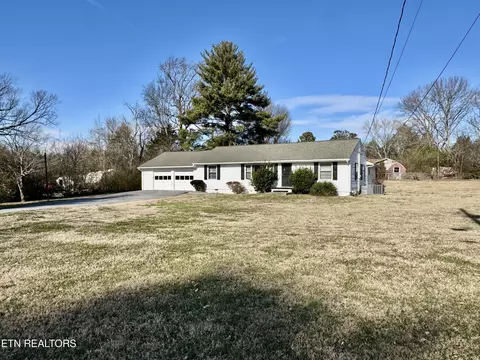 2133 Sandra Dr, Knoxville, TN 37918