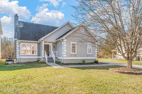 10070 Highgate Cir, Knoxville, TN 37931
