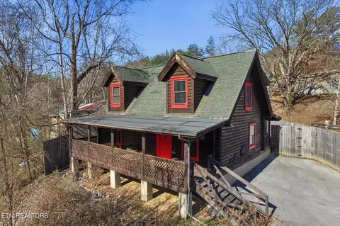 1520 Seagle Hollow Rd, Sevierville, TN 37876