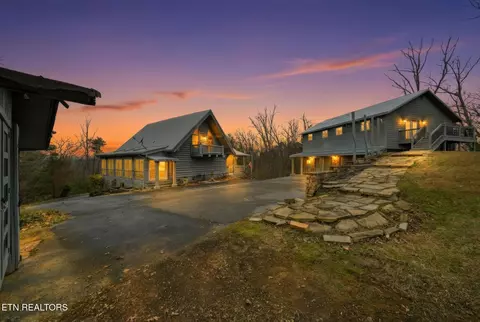 4167 Spring Creek Way, Sevierville, TN 37876