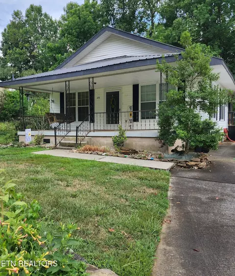 458 Slaven Ln, Oneida, TN 37841