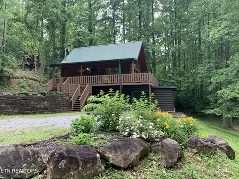 3444 Manis Rd, Sevierville, TN 37862