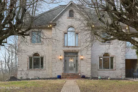 1132 Brentwood Pt, Kingston, TN 37763