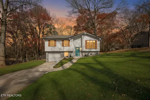 2324 Roundtree Rd, Knoxville, TN 37923