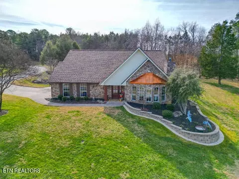 103 Warbler Ct, Vonore, TN 37885
