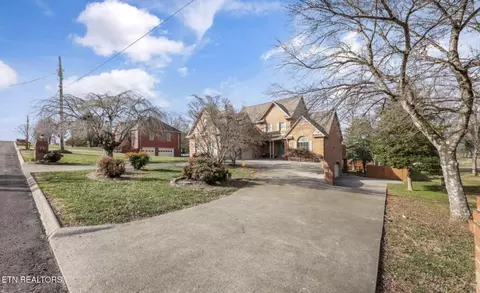 110 Brentwood Pl Pl, Lenoir City, TN 37772