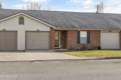 7213 Lyngate Blvd, Powell, TN 37849