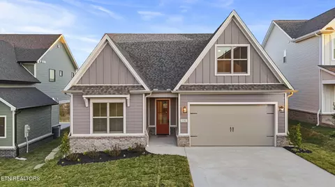11580 Olympic Valley Dr, Knoxville, TN 37932