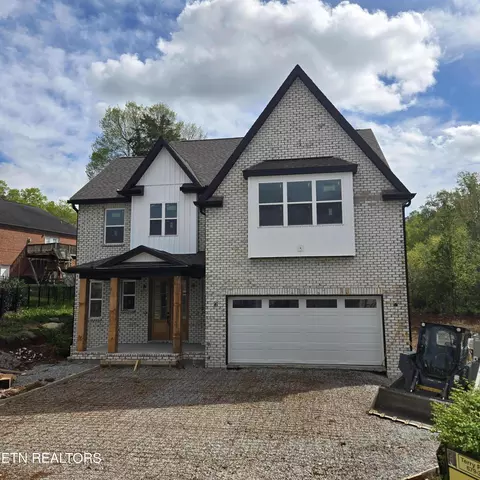 8004 Burgess Falls Ln, Knoxville, TN 37931