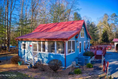 210 Indian Rock Trl Tr, Jamestown, TN 38556
