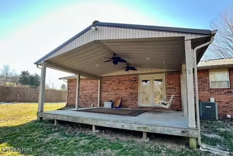 Exterior - 259 Sadie Ln, Ewing, VA 24248 photo 2 of 3