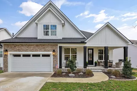 310 Oostagala Ln, Loudon, TN 37774