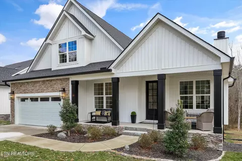 310 Oostagala Ln, Loudon, TN 37774