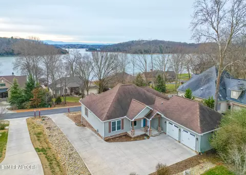 128 Saligugi Way, Loudon, TN 37774