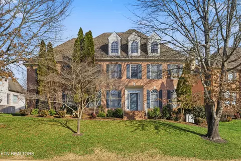 8915 Isherwood Ln, Knoxville, TN 37922