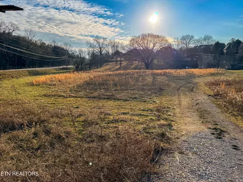 15000 Highway 11, Lenoir City, TN 37772