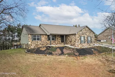 3443 Ardennes Dr, Maryville, TN 37801