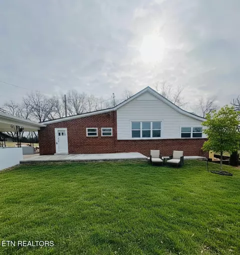 1507 Roberson Springs Rd, Loudon, TN 37774