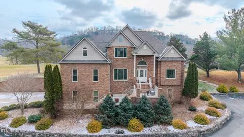 205 Links Ct, Tazewell, TN 37879