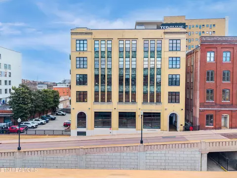 220 W Jackson Ave #205, Knoxville, TN 37902