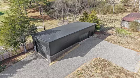 173 Ogle Dr, Sweetwater, TN 37874