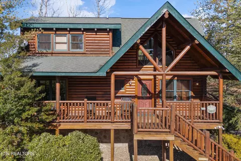 1679 Mountain Lodge Way, Pigeon Forge, TN 37862