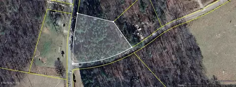 28 Old Highway Circle, Crossville, TN 38555