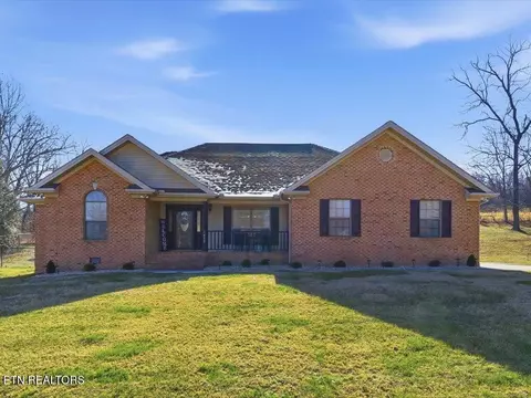 1077 Bartlett Dr, Jefferson City, TN 37760
