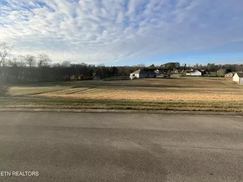 112 Old Hickory Cir, Madisonville, TN 37354