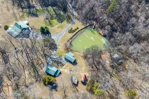 292 Burkhart Rd, Rutledge, TN 37861